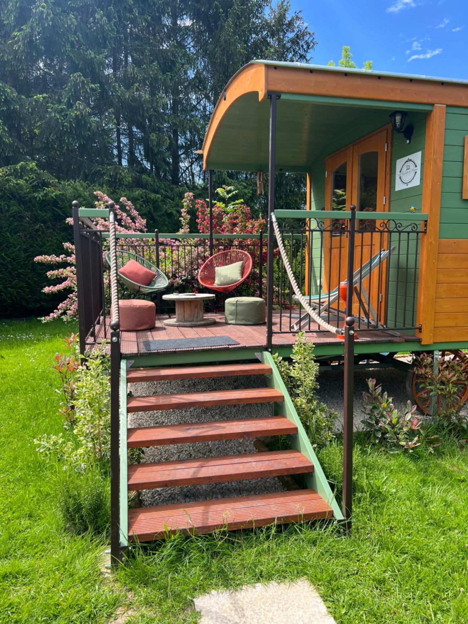 La Roulotte Deluxe De Malpas Bed & Breakfast Quingey ภายนอก รูปภาพ