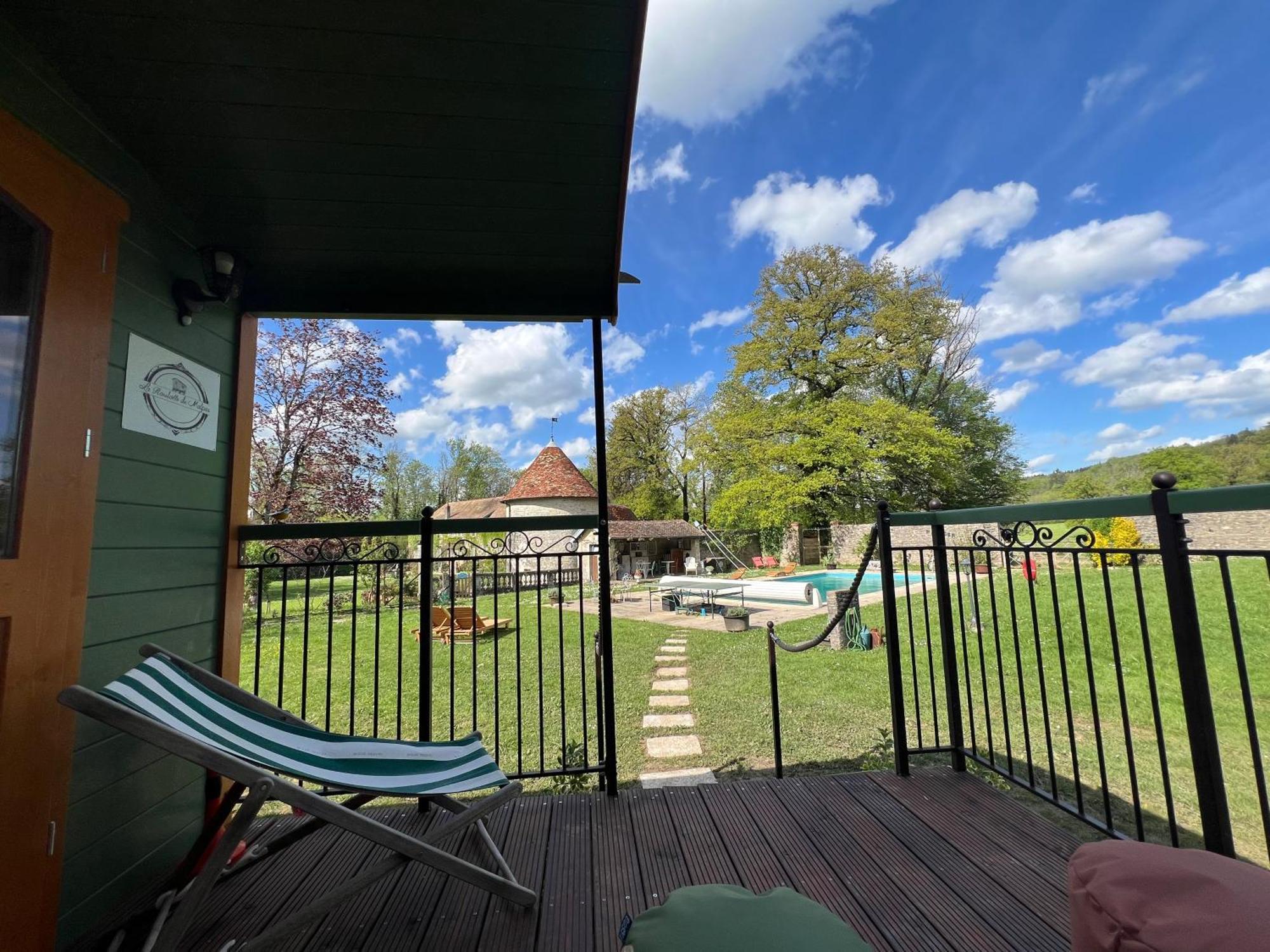 La Roulotte Deluxe De Malpas Bed & Breakfast Quingey ภายนอก รูปภาพ