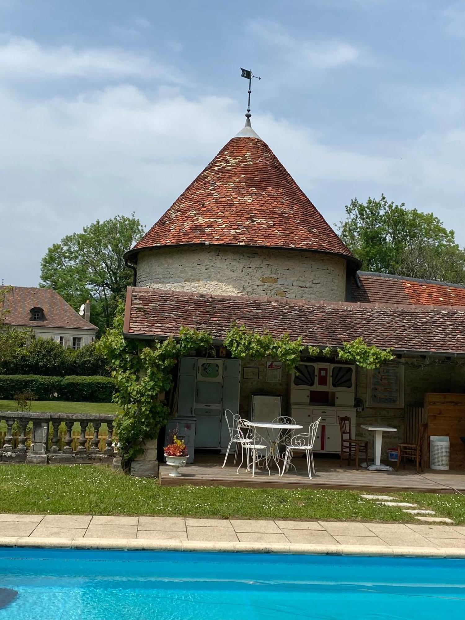 La Roulotte Deluxe De Malpas Bed & Breakfast Quingey ภายนอก รูปภาพ